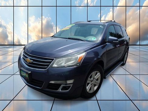 Used 2014 Chevrolet Traverse LT w/ LPO, 'HIT The Road' Package image 4