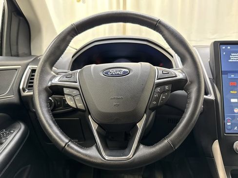 Used 2024 Ford Edge SEL image 16