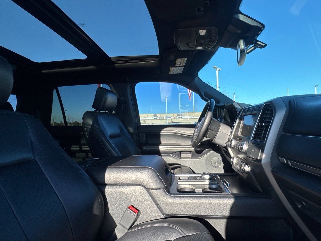 Used 2019 Ford Expedition XLT w/ Equipment Group 202A RWD image 36