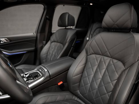 Used 2023 BMW X5 M50i w/ Executive Package image 61