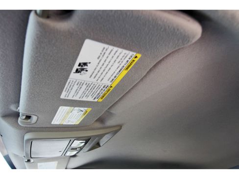 Used 2020 Nissan Frontier SV w/ Midnight Edition Floor Mats RWD image 28
