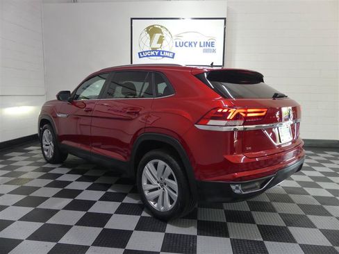 Used 2020 Volkswagen Atlas Cross Sport SE AWD/4WD image 11