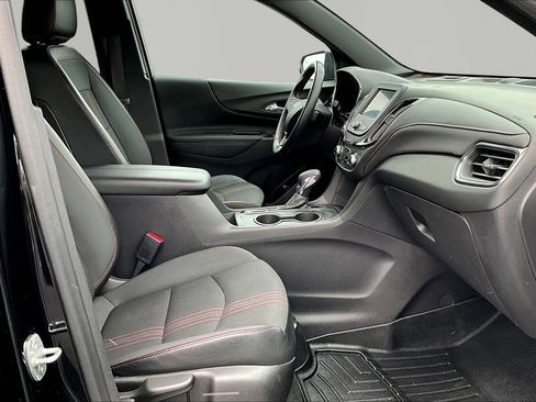 Used 2023 Chevrolet Equinox RS image 31