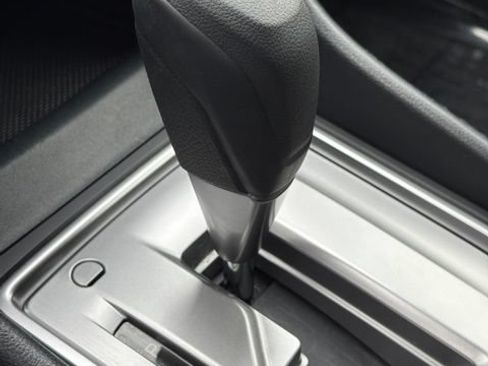 Used 2023 Subaru Forester Premium AWD/4WD image 25