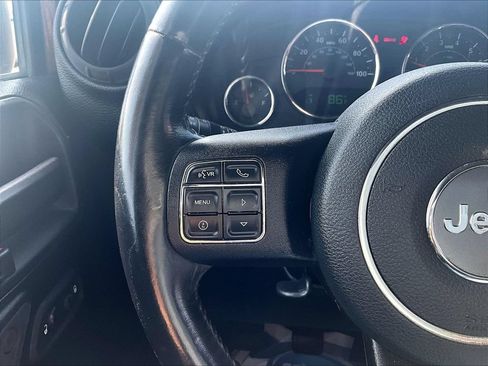 Used 2016 Jeep Wrangler Sahara w/ Connectivity Group AWD/4WD image 19