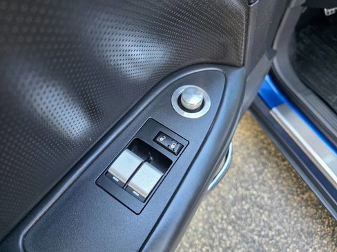 Used 2010 Dodge Challenger R/T RWD image 22