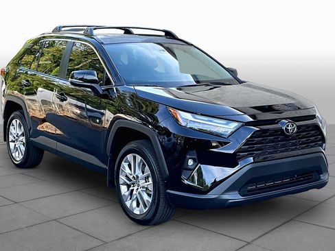 Used 2025 Toyota RAV4 XLE Premium FWD image 3