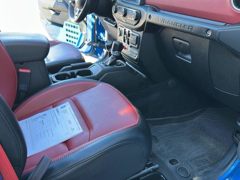 Used 2023 Jeep Wrangler Unlimited Rubicon 392 AWD/4WD image 32