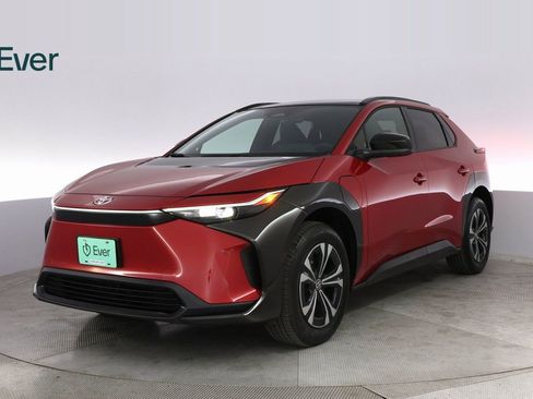 Used 2024 Toyota bZ4X XLE image 2