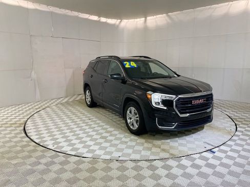 Used 2024 GMC Terrain SLE w/ Driver Convenience Package FWD image 45
