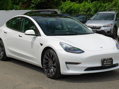 Used 2022 Tesla Model 3 Performance AWD/4WD image 9
