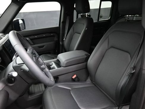 Used 2025 Land Rover Defender 110 S AWD/4WD image 13
