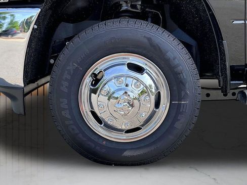 New 2026 RAM 3500 Tradesman AWD/4WD image 32