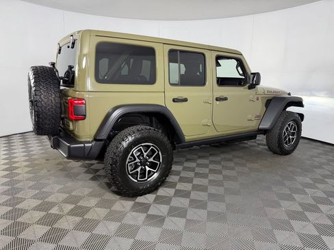 Certified 2026 Jeep Wrangler Unlimited Rubicon AWD/4WD image 6