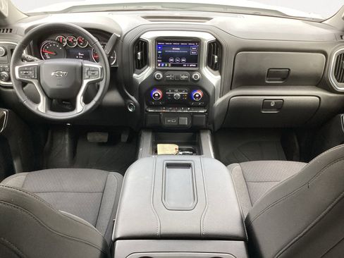 Used 2022 Chevrolet Silverado 1500 RST image 4