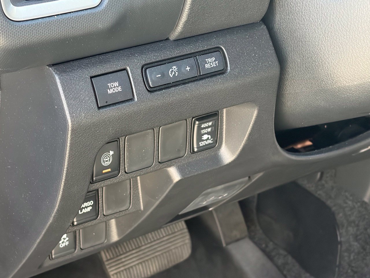 Used 2024 Nissan Frontier SV w/ SV Convenience Package RWD image 7
