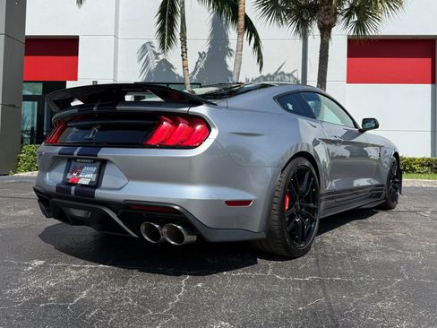 Used 2022 Ford Mustang Shelby GT500 w/ Handling Package RWD image 23