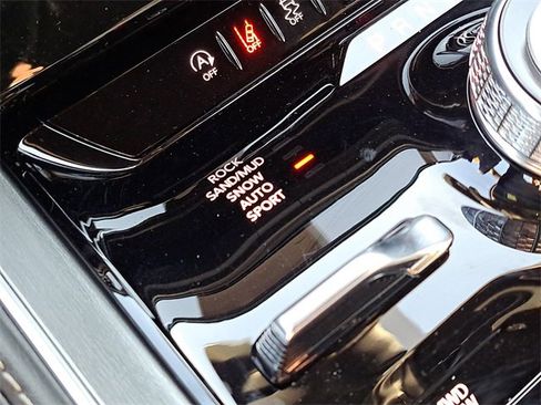 New 2026 Jeep Grand Wagoneer Base image 11