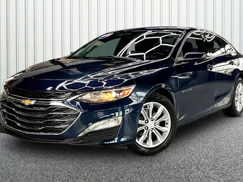 Used 2022 Chevrolet Malibu LT image 3