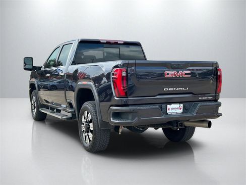 Used 2024 GMC Sierra 3500 Denali w/ Denali Reserve Package image 7