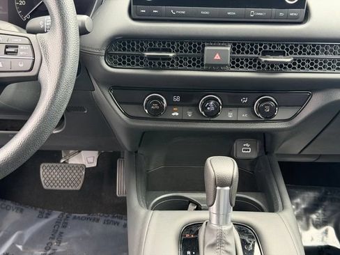 Certified 2023 Honda HR-V LX image 18