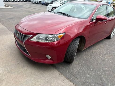 Used 2013 Lexus ES 350 w/ Luxury Pkg FWD image 3