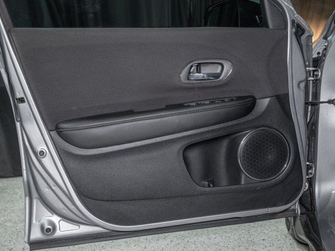 Used 2020 Honda HR-V EX image 10