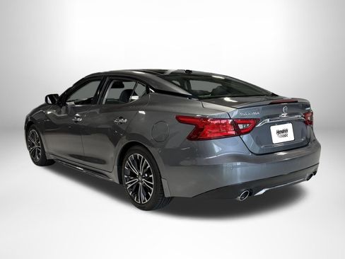 Used 2017 Nissan Maxima Platinum w/ Medallion Package FWD image 5