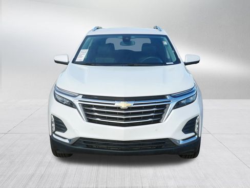 Used 2022 Chevrolet Equinox Premier image 2