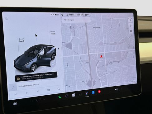 Used 2022 Tesla Model Y Long Range image 22