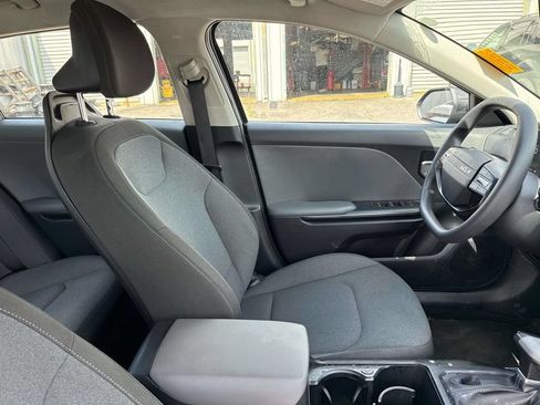 Certified 2025 Kia K4 FWD image 12