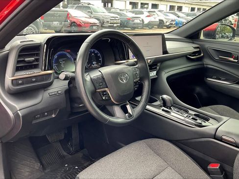 Used 2024 Toyota Crown XLE image 16