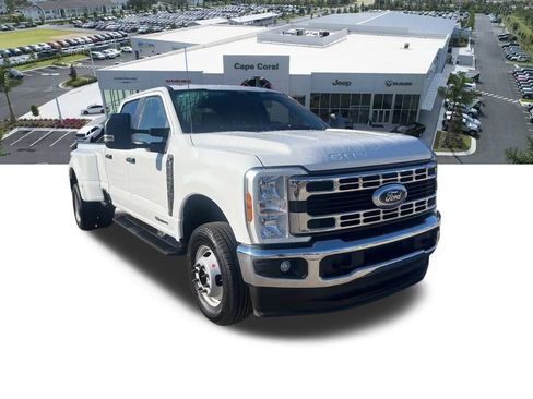 Used 2025 Ford F350 XLT image 8