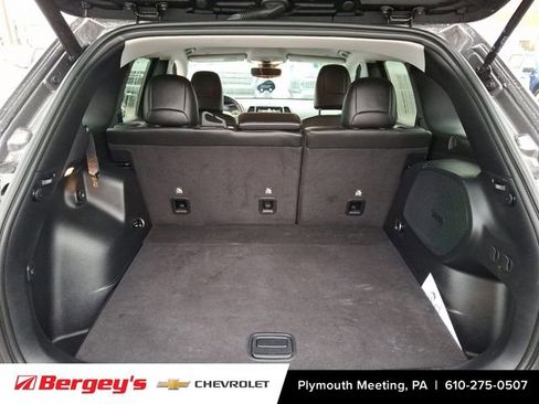 Used 2020 Jeep Cherokee Limited w/ Technology Group image 30