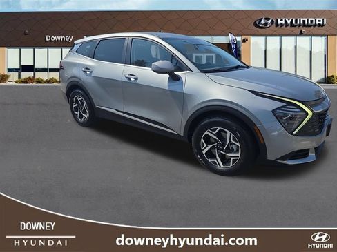 Used 2025 Kia Sportage LX FWD image 6