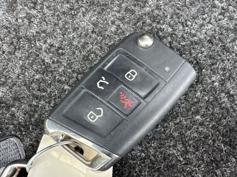 Used 2023 Volkswagen Tiguan S image 20