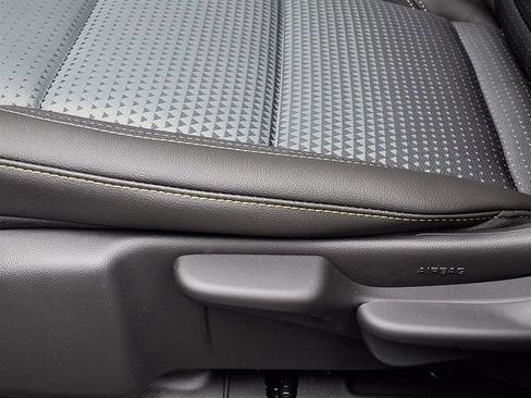 New 2026 Chevrolet Trax LT w/ LT Convenience Package FWD image 5