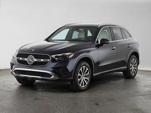 Certified 2023 Mercedes-Benz GLC 300 w/ Pinnacle Trim Package image 7