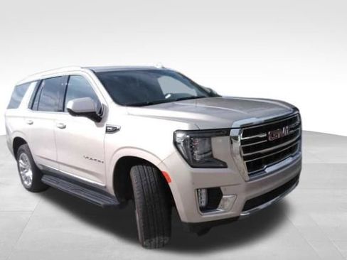 Used 2023 GMC Yukon SLT image 2