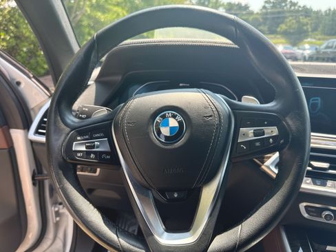 Used 2023 BMW X5 xDrive45e w/ Climate Comfort Package AWD/4WD image 18
