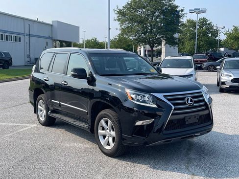 Used 2018 Lexus GX 460 w/ Preferred Accessory Package AWD/4WD image 5