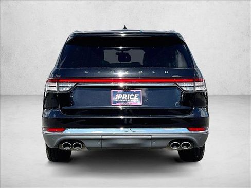 Used 2022 Lincoln Aviator Reserve w/ Elements Package Plus image 4