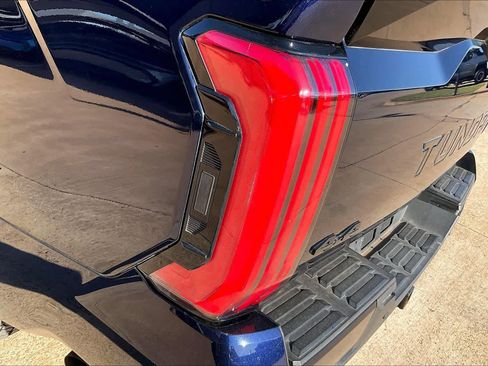 Used 2022 Toyota Tundra Platinum image 28