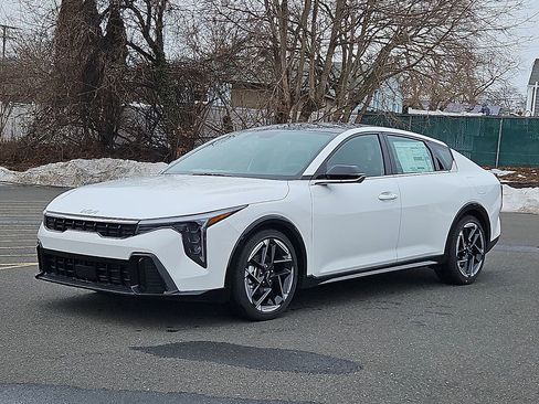 New 2026 Kia K4 GT-Line image 3