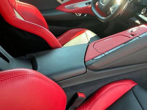 Used 2022 Chevrolet Corvette Stingray Preferred Cpe w/ Z51 Performance Package RWD image 29