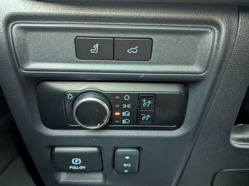 Used 2024 Ford Expedition Max XLT AWD/4WD image 25