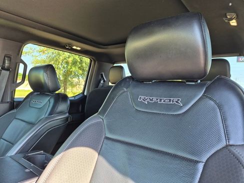Used 2019 Ford F150 Raptor w/ Equipment Group 802A Luxury AWD/4WD image 15