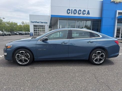 Used 2024 Chevrolet Malibu LT FWD image 2