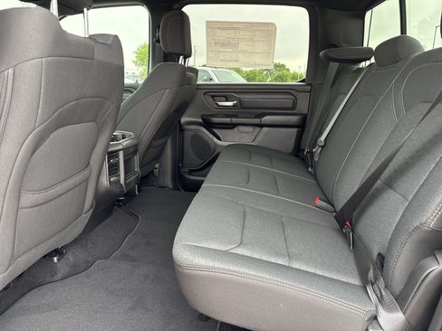 New 2026 RAM 1500 Express AWD/4WD image 13