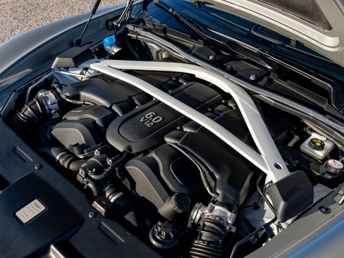 Used 2018 Aston Martin Vanquish Zagato RWD image 38